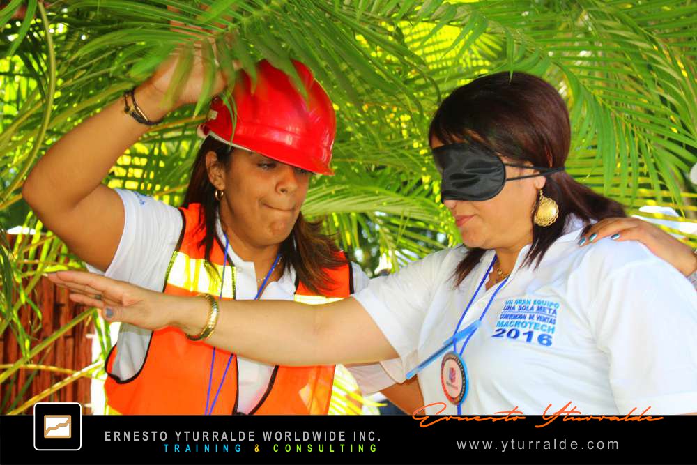 Educadores en dinámicas colaborativas al aire libre | Talleres para potenciar el aula