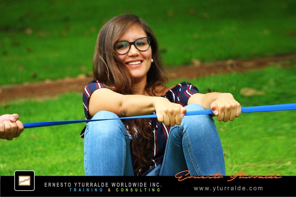 Capacitación docente vivencial con cuerdas bajas y reflexión significativa